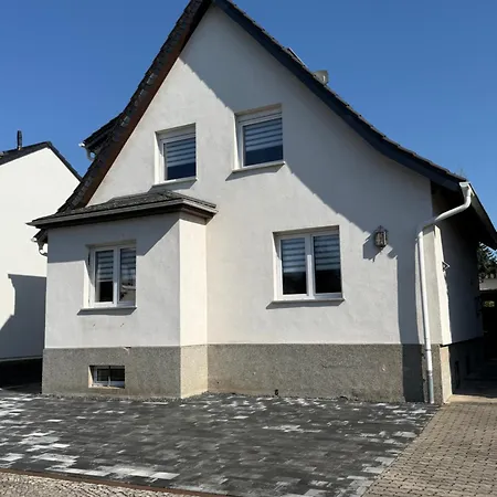Ruhepunkt - Zentral Nahe Bauhaus Und Meisterhaeusern - Mit Gratis Wlan Und Parken Sowie Komplettkueche Dessau-Rosslau