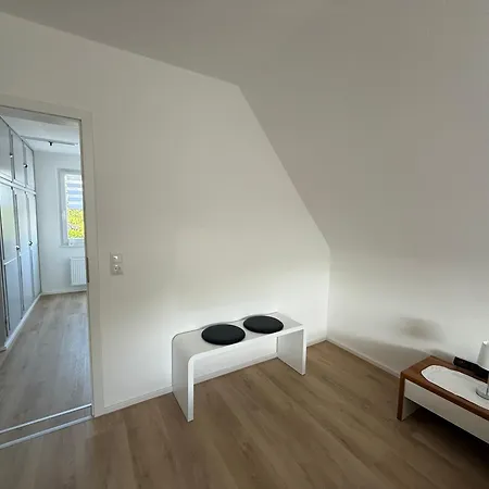 Apartment Ruhepunkt - Zentral Nahe Bauhaus Und Meisterhäusern - Mit Gratis Wlan Und Parken Sowie Komplettküche